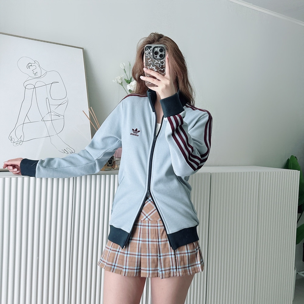 ef0c641b-4fdd-4b1a-9921-