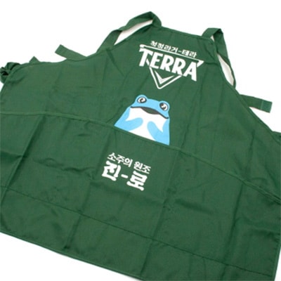 Qoo10] 眞露 「眞露TERRA」ポケット付きエプロン