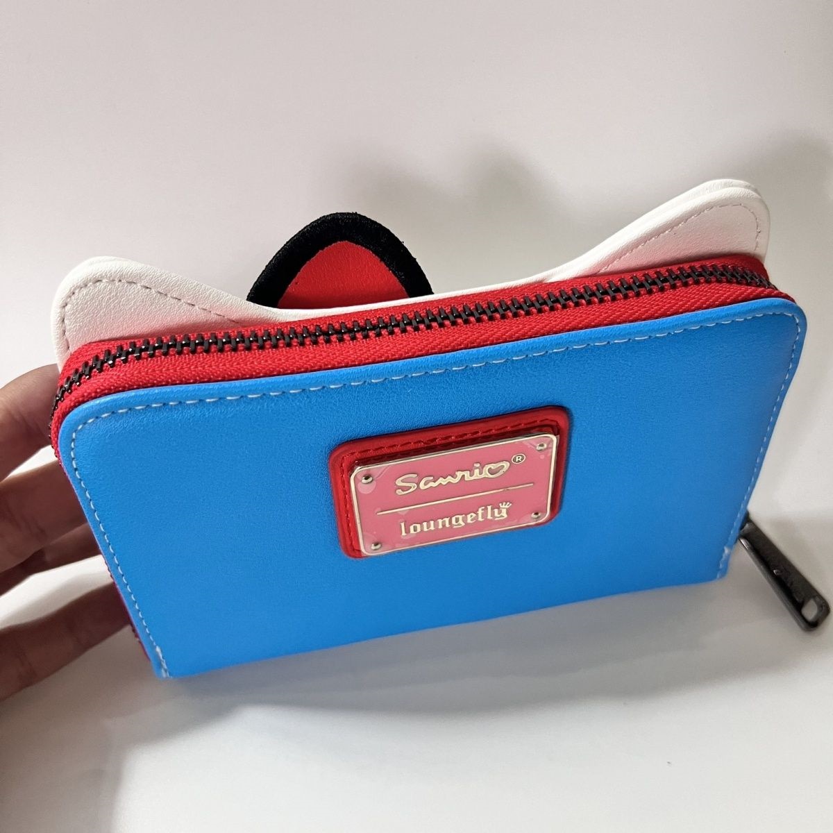 Qoo10] サンリオ ハローキティ 財布 キティちゃん二つ折り